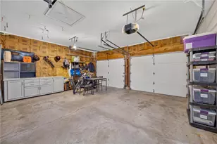 175 E Beil Ave, Nazareth Boro, PA 18064 - Photo 39