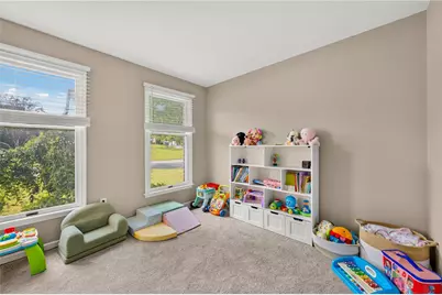 175 E Beil Avenue, Nazareth Boro, PA 18064 - Photo 7