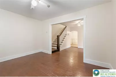 580 S Benner Avenue, Fountain Hill Boro, PA 18015 - Photo 9