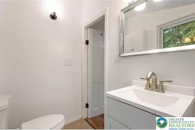 580 S Benner Avenue, Fountain Hill Boro, PA 18015 - Photo 21