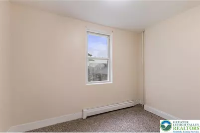 580 S Benner Avenue, Fountain Hill Boro, PA 18015 - Photo 23