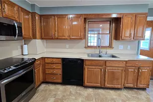 883 N Locust St, Hazle Township, PA 18201 - Photo 19
