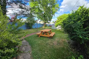 883 N Locust St, Hazle Township, PA 18201 - Photo 27