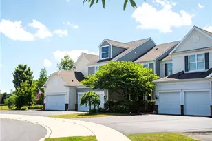 8608 Mayfair Ct, Upper Macungie Township, PA 18031 - Photo 3