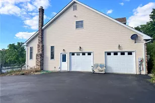 630 Clearfield Rd, Bushkill Twp, PA 18064 - Photo 3