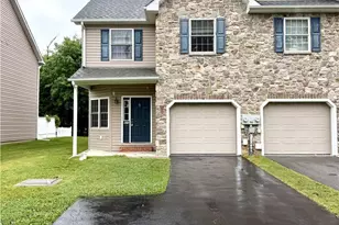 523 Kemmerer Ln, Allentown City, PA 18104 - Photo 1