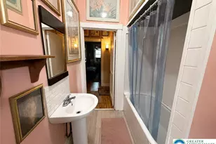 80 N 4th St, Easton, PA 18042 - Photo 17