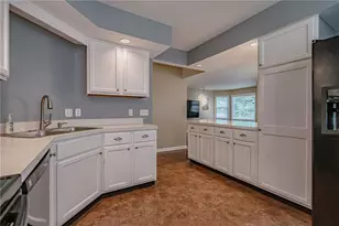 8009 Cross Creek Circle, Upper Macungie Township, PA 18031 - Photo 15