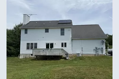 211 Bushkill Terr, Bushkill Twp, PA 18064 - Photo 3