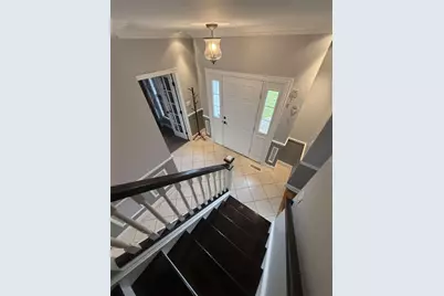 211 Bushkill Terr, Bushkill Twp, PA 18064 - Photo 7