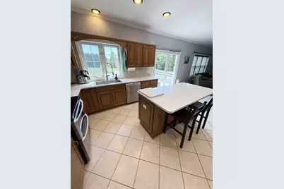 211 Bushkill Terr, Bushkill Twp, PA 18064 - Photo 13