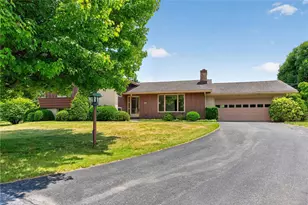 3548 Ironstone Ct, Bethlehem Township, PA 18020 - Photo 3