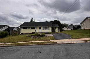 2730 Mosser St, Allentown City, PA 18103 - Photo 3