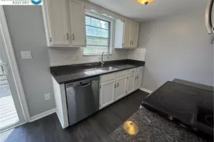 811 Armour St, Allentown City, PA 18103 - Photo 5
