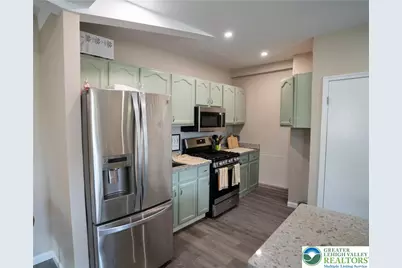 128 E Spruce Street, Bethlehem City, PA 18018 - Photo 5