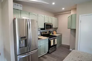 128 E Spruce St, Bethlehem City, PA 18018 - Photo 5