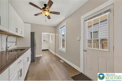 948 W Chew Street, Allentown City, PA 18102 - Photo 15