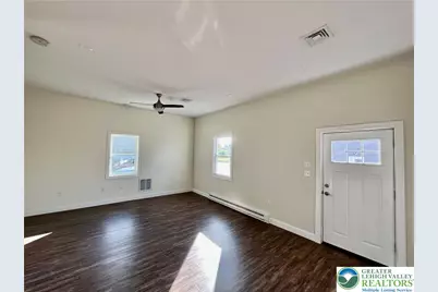 5880 Sullivan Trail #B, Plainfield Township, PA 18064 - Photo 3