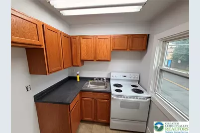 50 S Broadway #B, Wind Gap Boro, PA 18091 - Photo 7