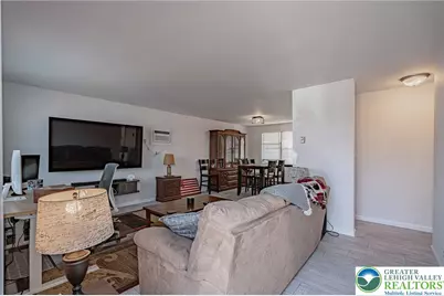 25 N 8th Street, Emmaus Boro, PA 18049 - Photo 5