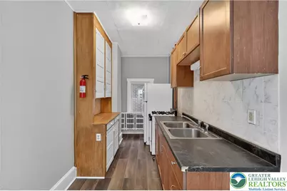 265 Bertsch E #3, Lansford Boro, PA 18232 - Photo 5