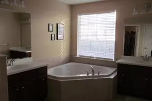1822 Hemming Way, South Whitehall Township, PA 18104 - Photo 5