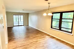 1726 Saratoga Ct, South Whitehall Township, PA 18104 - Photo 9