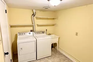 1726 Saratoga Ct, South Whitehall Township, PA 18104 - Photo 27