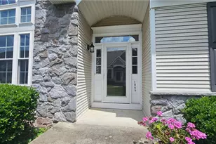 1866 Gregory Pl, Lower Saucon Township, PA 18055 - Photo 3