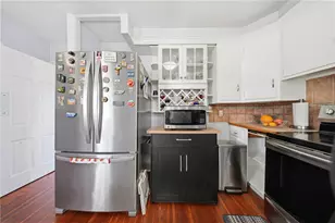 2215 E Pennsylvania St, Allentown City, PA 18109 - Photo 11