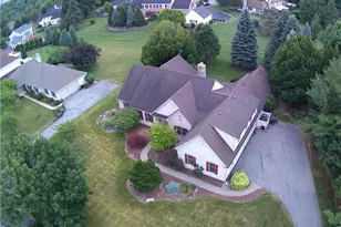 1005 Buckingham Dr, Salisbury Township, PA 18103 - Photo 5
