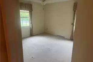 1005 Buckingham Dr, Salisbury Township, PA 18103 - Photo 25