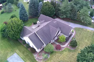 1005 Buckingham Dr, Salisbury Township, PA 18103 - Photo 7