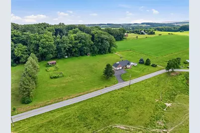 9868 Stagecoach Road, Albany Twp, PA 19529 - Photo 3