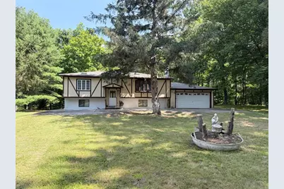 1108 Mink Court N, Lehman Twp, PA 18324 - Photo 1