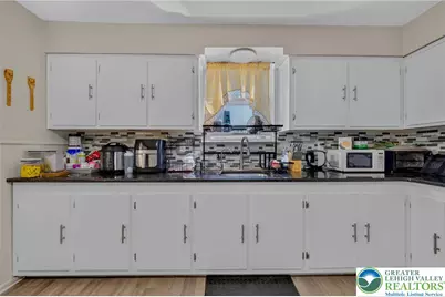 2111 N 1st Avenue, Whitehall Township, PA 18052 - Photo 21