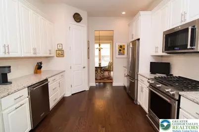 4068 Rutz, South Whitehall Township, PA 18104 - Photo 3