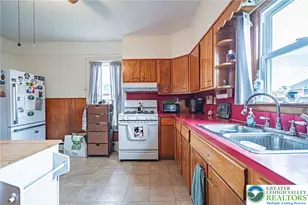 1202 Wiley St, Fountain Hill Boro, PA 18015 - Photo 11