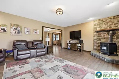 1203 N Cottonwood Road, Lehigh Township, PA 18038 - Photo 13