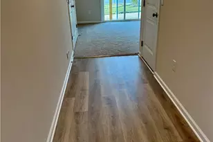 8203 Alexander Ct, Upper Macungie Township, PA 18031 - Photo 5