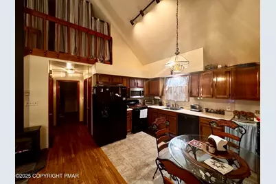 102 Indian Trail, Penn Forrest, PA 18229 - Photo 7