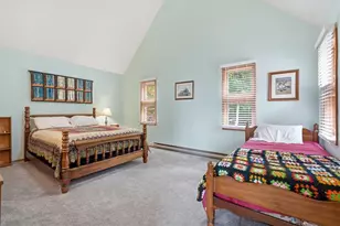 110 Woodmont Cir, Greentown, PA 18426 - Photo 39