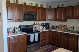 110 Woodmont Cir, Greentown, PA 18426 - Photo 11