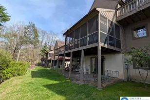 110 Woodmont Cir, Greentown, PA 18426 - Photo 3