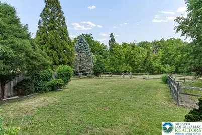 8247 Hensingersville Road, Lower Macungie Township, PA 18011 - Photo 5