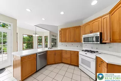 8247 Hensingersville Road, Lower Macungie Township, PA 18011 - Photo 23
