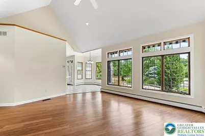 8247 Hensingersville Road, Lower Macungie Township, PA 18011 - Photo 19