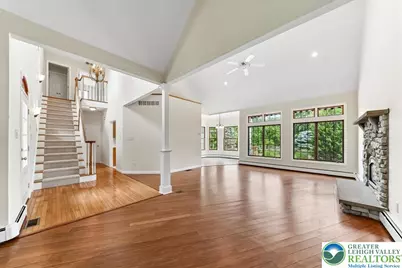 8247 Hensingersville Road, Lower Macungie Township, PA 18011 - Photo 17