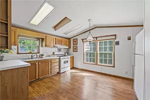 5100 Terri Ln, Lower Mt Bethel Twp, PA 18040 - Photo 7