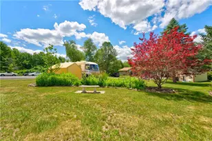3520 Sunset Cir, Polk Twp, PA 18058 - Photo 51